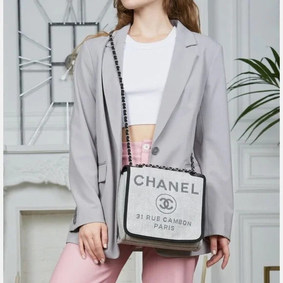 💎AUTHENTIC CHANEL GRAY RAFFIA DEAUVILLE MESSENGER BAG/SHOULDER BAG/CROSSBODY-EUC - Picture 3 of 17